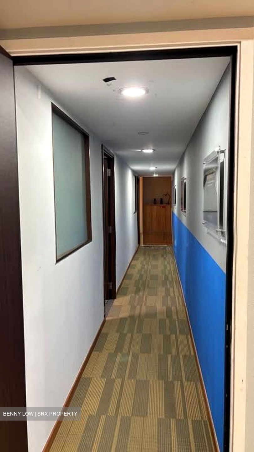 8B @ Admiralty (D27), Factory #552413731